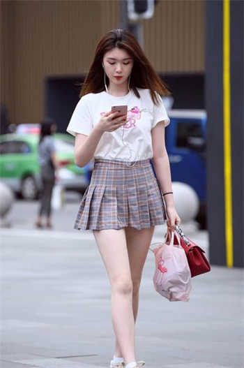 av大帝琪琪娜娜在线视频