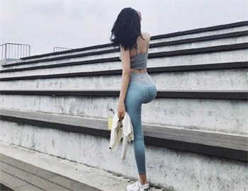冯提莫离开斗鱼去哪了