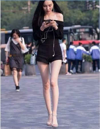 实力开车的咩小君谢反派