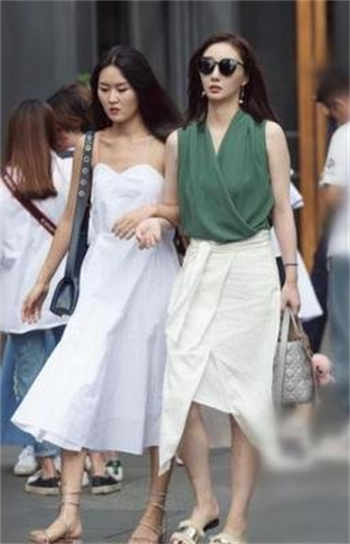 一吻二脱三床四吻胸