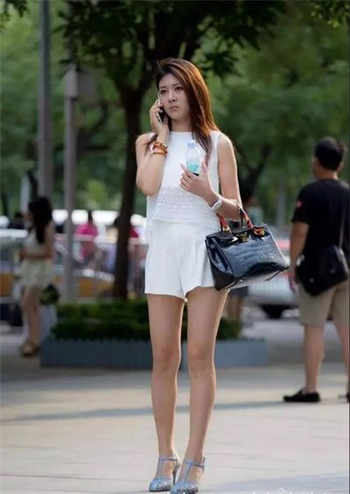 男女亲嘴视频强吻视频