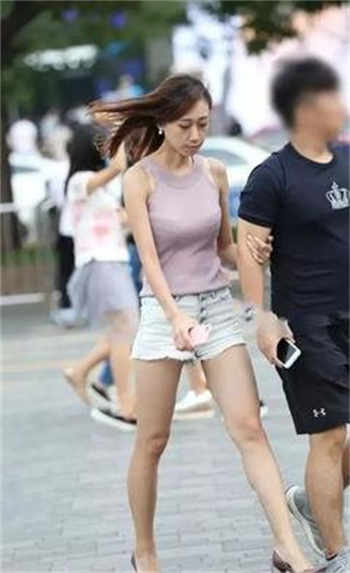 开局成为诸葛大力男友秦远