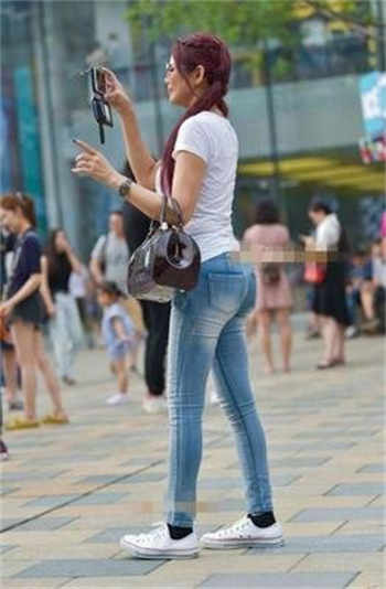 女销售员的性销售如如影视