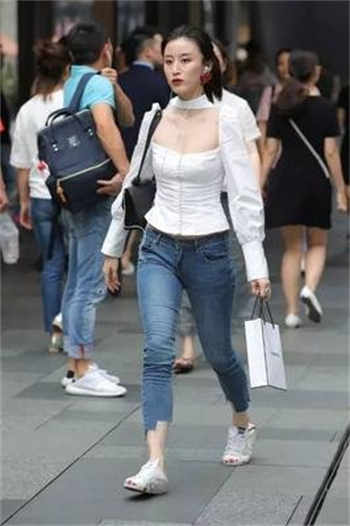 广西970女主播照片