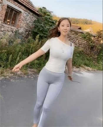 经纪人杨柳照片